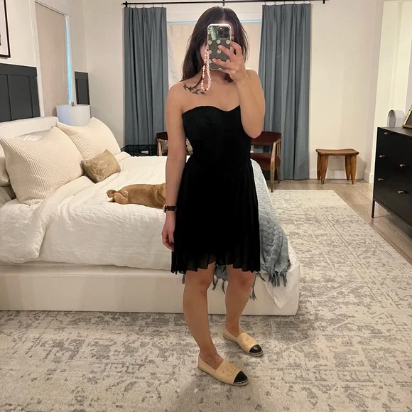 BCBGMaxAzria Dress - Picture 3 of 6